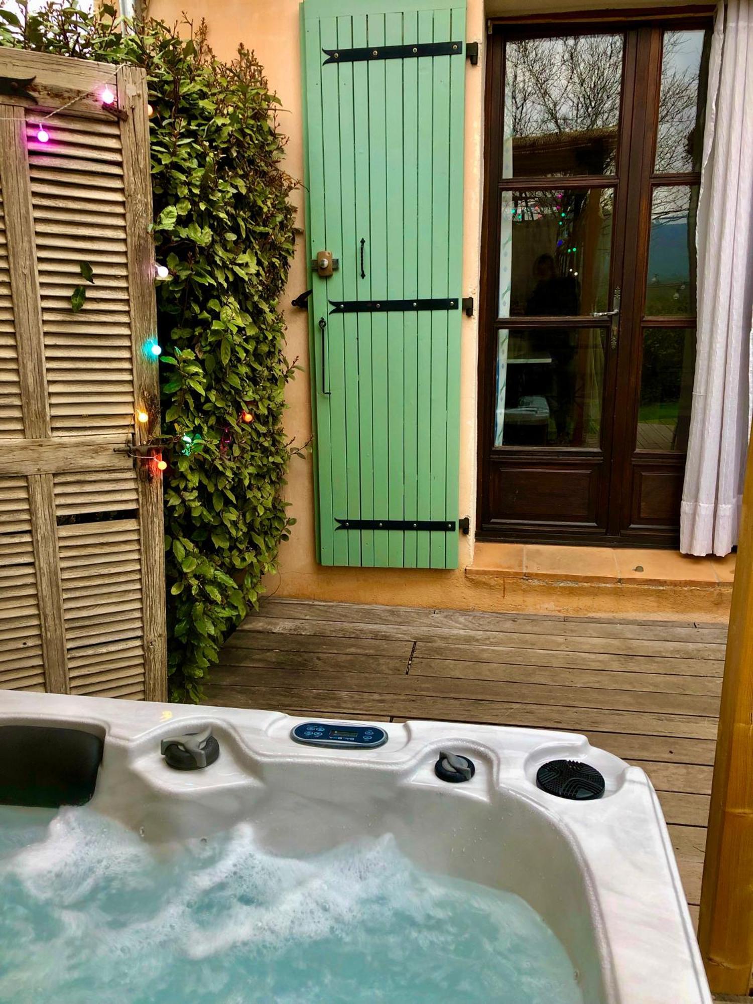 L'Oustaou B&B Piscine & Spa Besse-sur-Issole Exterior photo